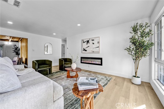 Detail Gallery Image 7 of 21 For 1320 1320 Hastings Ranch Dr, Pasadena,  CA 91107 - 3 Beds | 2 Baths