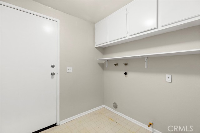 Detail Gallery Image 6 of 23 For 1081 S Positano Ave, Anaheim Hills,  CA 92808 - 2 Beds | 2/1 Baths