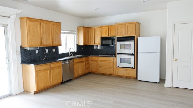 Image 10 of 38 For 1415 Sunflower Way