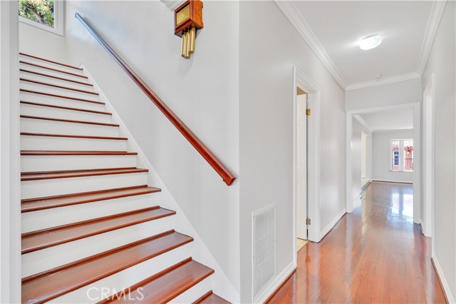 Detail Gallery Image 9 of 63 For 2747 E Ocean Bld, Long Beach,  CA 90803 - 6 Beds | 7 Baths