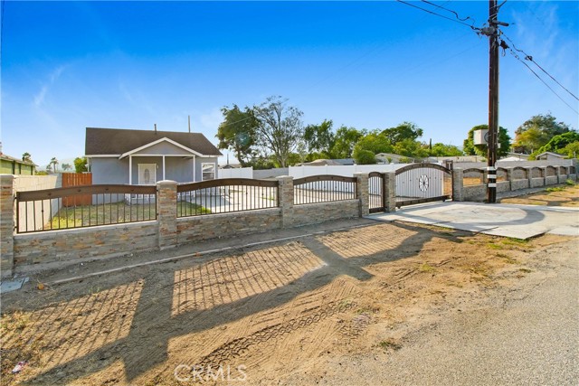 Detail Gallery Image 2 of 16 For 4846 Doane Ave, Riverside,  CA 92505 - 2 Beds | 1 Baths