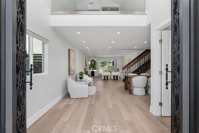 Detail Gallery Image 5 of 74 For 3871 Hendrix St, Irvine,  CA 92614 - 9 Beds | 9/2 Baths