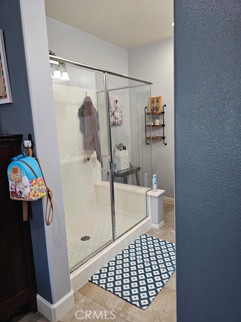 16001 Chase Road, Fontana CA: https://media.crmls.org/medias/63198b68-5808-4420-9286-c322f4312e16.jpg
