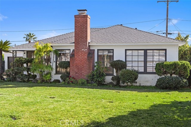 Detail Gallery Image 3 of 37 For 738 Stonehurst Dr, Altadena,  CA 91001 - 2 Beds | 1 Baths