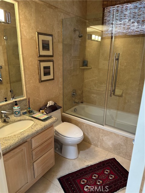Detail Gallery Image 13 of 44 For 4377 Saltillo St, Woodland Hills,  CA 91364 - 5 Beds | 4 Baths