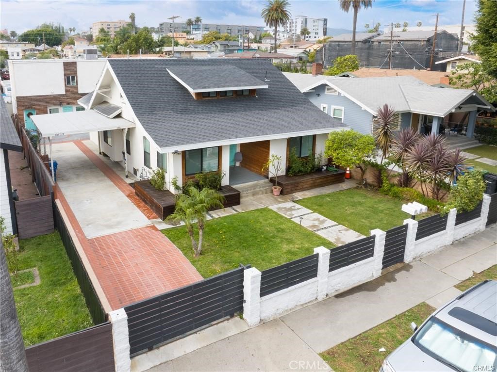 Triplex at 135 N Vendome Street