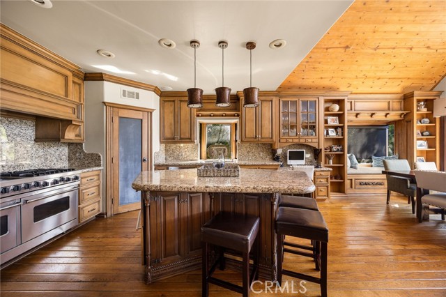 28103 Point Hamiltair, Lake Arrowhead, CA 92352