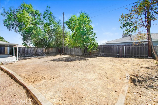 10057 Hedrick Avenue, Riverside, California 92503, 3 Bedrooms Bedrooms, ,2 BathroomsBathrooms,Single Family Residence,For Sale,Hedrick,IG24171328