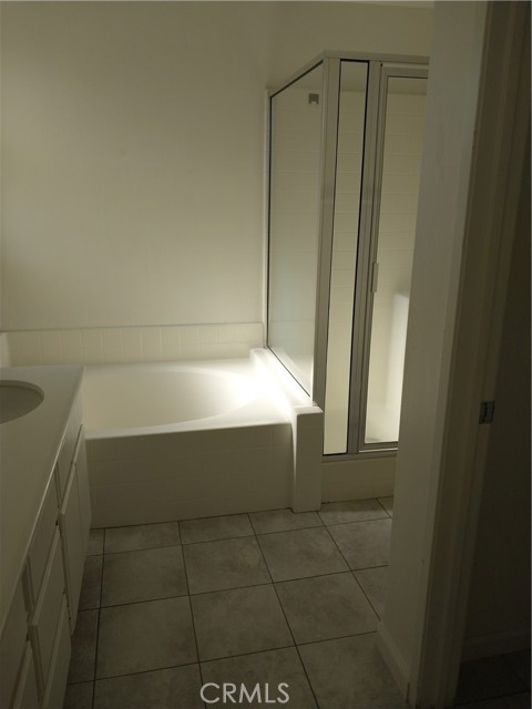 Detail Gallery Image 16 of 18 For 935 Redtail Dr, Corona,  CA 92879 - 4 Beds | 2/1 Baths