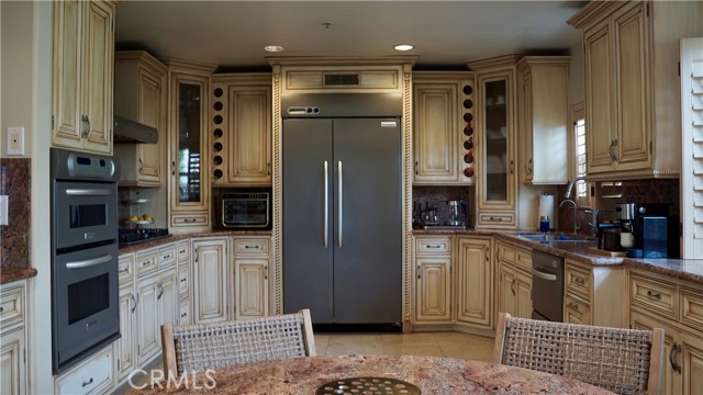 Detail Gallery Image 21 of 32 For 925 Sherlock Dr, Burbank,  CA 91501 - 3 Beds | 3 Baths