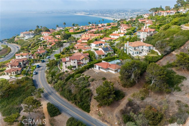 1400 Via Montemar, Palos Verdes Estates CA: https://media.crmls.org/medias/631dec8e-caa5-44ea-ab5d-eb3f4e0c0489.jpg