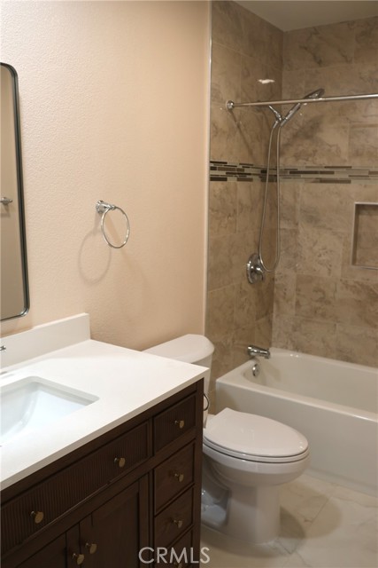 3 El Vado Drive, Rancho Santa Margarita CA: https://media.crmls.org/medias/631efee4-aa01-44a9-9a4f-376b7bf375e4.jpg