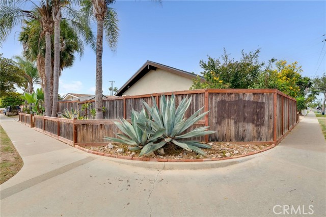 3 Bed Home for Sale in Costa Mesa, California