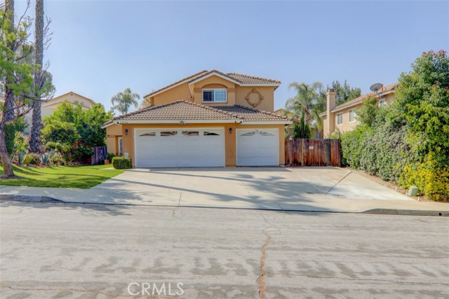 Detail Gallery Image 2 of 54 For 21631 Calle Prima, Moreno Valley,  CA 92557 - 4 Beds | 3 Baths