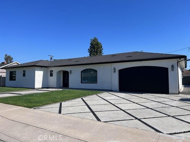 Detail Gallery Image 1 of 14 For 1144 E Madison Ave, Orange,  CA 92867 - 4 Beds | 2/1 Baths