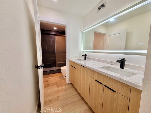 2 Bed Home for Sale in Los Angeles, California