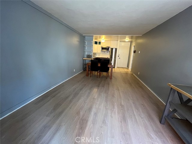 320 S Gramercy Place, Los Angeles CA: https://media.crmls.org/medias/63236370-2b5f-47c1-9911-848d81243279.jpg