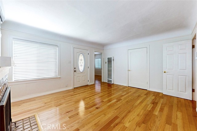 Detail Gallery Image 5 of 27 For 1203 Kenilworth Ave, Glendale,  CA 91202 - 1 Beds | 1 Baths