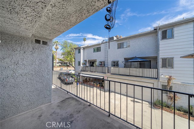 Detail Gallery Image 5 of 25 For 340 E Washington Bld #2,  Pasadena,  CA 91104 - 2 Beds | 1/1 Baths