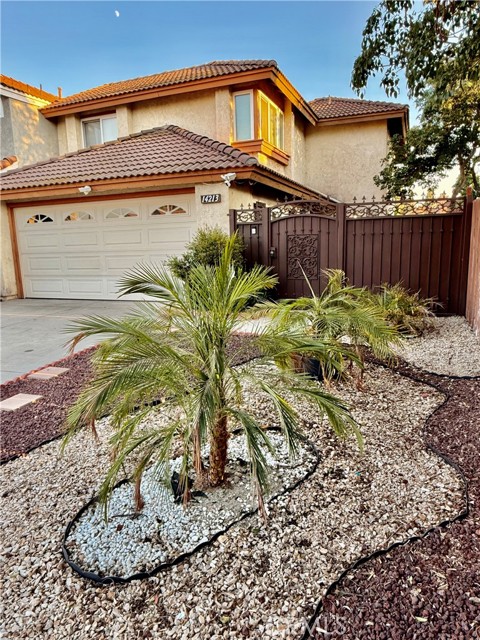 14213 Ranchero Drive, Fontana CA: https://media.crmls.org/medias/63250df8-0683-4204-ab01-407ddef1cc5e.jpg