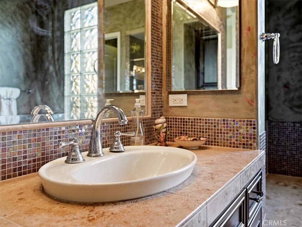 MLS #OC26218366 image #35