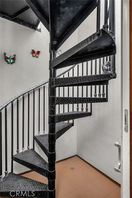 Detail Gallery Image 29 of 31 For 236 8th St, Seal Beach,  CA 90740 - 5 Beds | 5 Baths