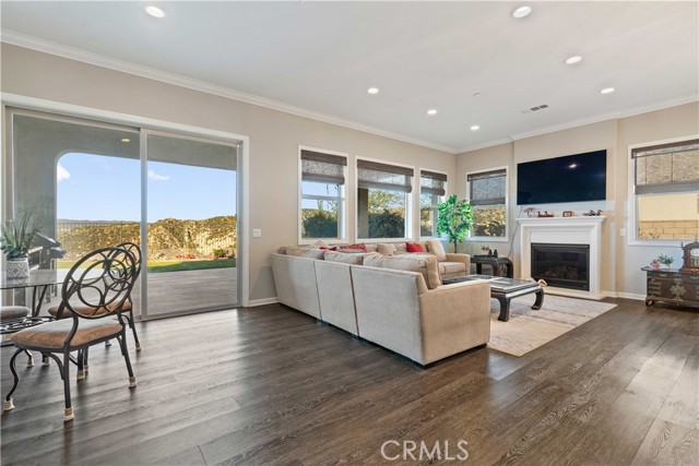 Detail Gallery Image 13 of 66 For 18619 Cedar Crest Dr, Canyon Country,  CA 91387 - 3 Beds | 2/1 Baths