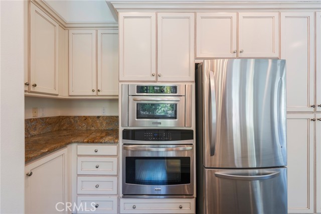6535 Park Royal Circle, Huntington Beach CA: https://media.crmls.org/medias/6327c166-31a7-4bba-9acb-aa30250cfbab.jpg