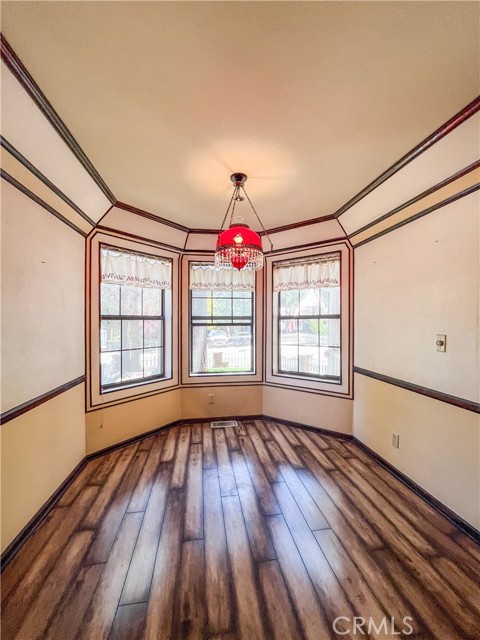 1125 Hemlock Lane, Big Bear City CA: https://media.crmls.org/medias/6327d43a-75b9-4d98-bf4a-86feb240603d.jpg