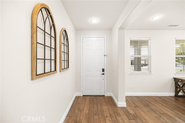 28481 Scenic Bay Cove, Menifee CA: https://media.crmls.org/medias/63292ea7-e140-4bb4-822c-07d7ee4174d9.jpg