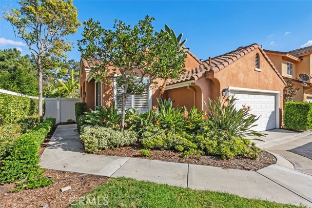 Detail Gallery Image 3 of 41 For 37 Marsala, Irvine,  CA 92606 - 2 Beds | 2 Baths
