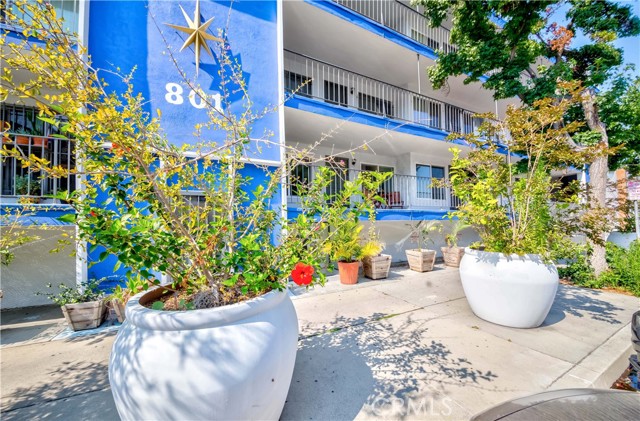 Detail Gallery Image 3 of 41 For 801 E 1st St #4,  Long Beach,  CA 90802 - 1 Beds | 1 Baths