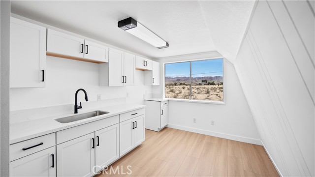 Detail Gallery Image 10 of 11 For 63625 Uranium Rd, Joshua Tree,  CA 92252 - 4 Beds | 3 Baths
