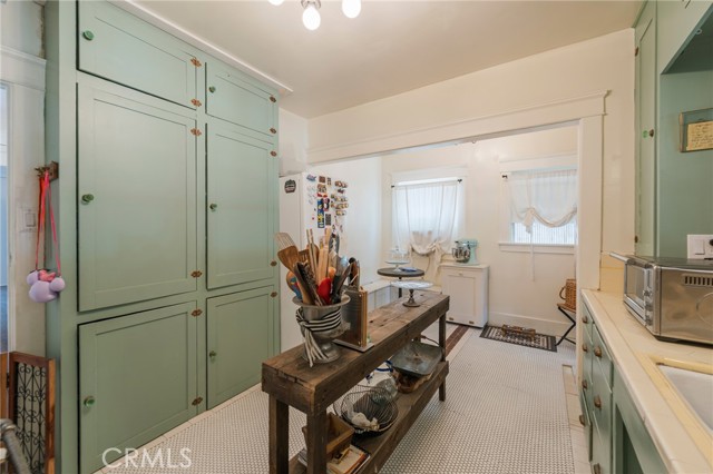 1120 W Chestnut Street, Anaheim CA: https://media.crmls.org/medias/632a8570-856b-4a6a-961b-5a4cac5ac76a.jpg