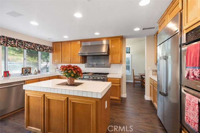 Detail Gallery Image 16 of 39 For 19222 Red Bluff, Lake Forest,  CA 92679 - 4 Beds | 3/1 Baths