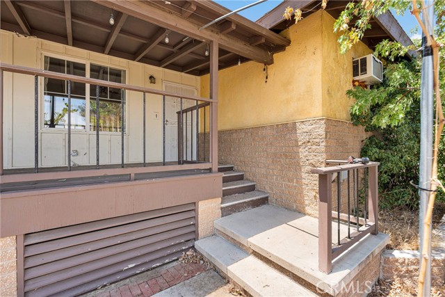 555 Mesquite Road, Pinon Hills CA: https://media.crmls.org/medias/632b1096-5273-4040-9e15-9c3e48a1d443.jpg