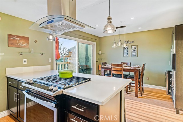 609 Meyer Lane, Redondo Beach, California 90278, 2 Bedrooms Bedrooms, ,1 BathroomBathrooms,Residential,Sold,Meyer,SB21203069