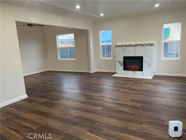 Detail Gallery Image 3 of 14 For 2728 Kentucky, Bakersfield,  CA 93306 - 2 Beds | 1 Baths