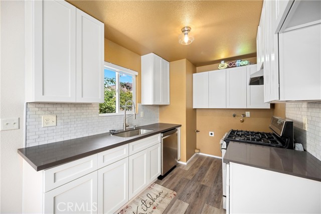 378 Avenue 2, Lake Elsinore CA: https://media.crmls.org/medias/632bde01-6174-4ca1-8a63-9f2aa0a74af2.jpg
