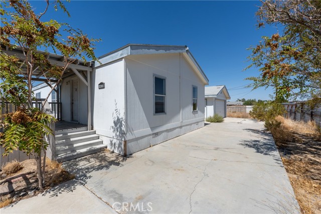 Detail Gallery Image 2 of 27 For 64838 Tonto Dr, Joshua Tree,  CA 92252 - 3 Beds | 2 Baths