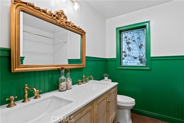 Detail Gallery Image 14 of 46 For 1961 San Remo Dr, Laguna Beach,  CA 92651 - 3 Beds | 2/1 Baths