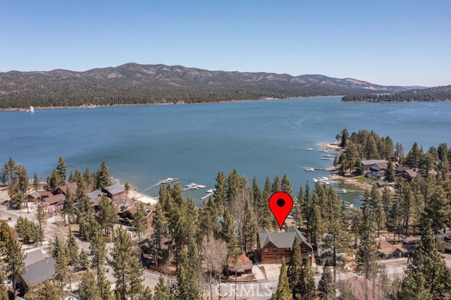 Detail Gallery Image 6 of 70 For 40202 Lakeview Dr, Big Bear Lake,  CA 92315 - 5 Beds | 3/1 Baths