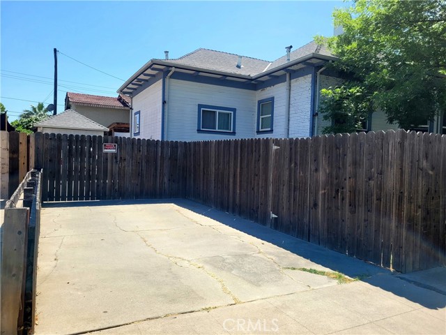 Detail Gallery Image 17 of 22 For 1948 K St, Merced,  CA 95340 - 3 Beds | 2 Baths
