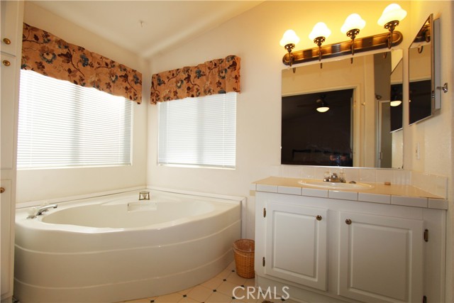 Detail Gallery Image 17 of 36 For 1060 Main St #32,  Lakeport,  CA 95453 - 3 Beds | 2 Baths