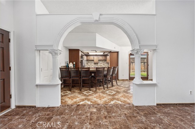 Detail Gallery Image 19 of 43 For 813 Orangewood, Bakersfield,  CA 93306 - 3 Beds | 2 Baths