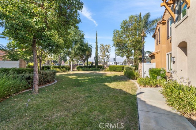 Detail Gallery Image 3 of 40 For 27919 Cactus Ave #C,  Moreno Valley,  CA 92555 - 3 Beds | 2/1 Baths