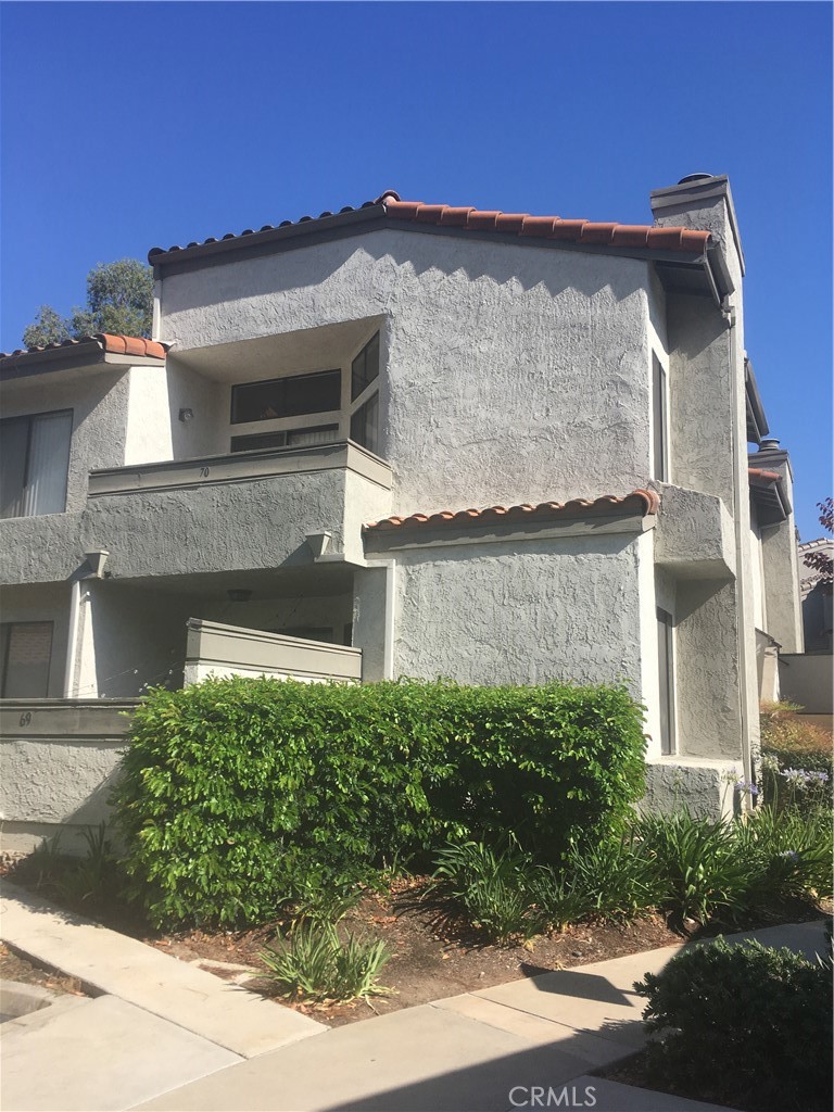 70 Brownfield Lane, Pomona, CA 91766