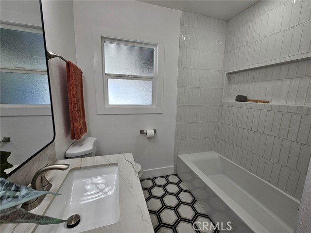 Detail Gallery Image 19 of 25 For 5837 E Gossamer St, Long Beach,  CA 90808 - 3 Beds | 2 Baths