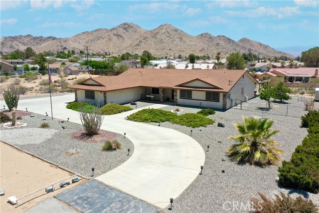 19225 Corwin Rd, Apple Valley, CA 92307