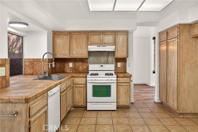 Detail Gallery Image 13 of 51 For 39513 Middleton, Palmdale,  CA 93551 - 4 Beds | 2/1 Baths